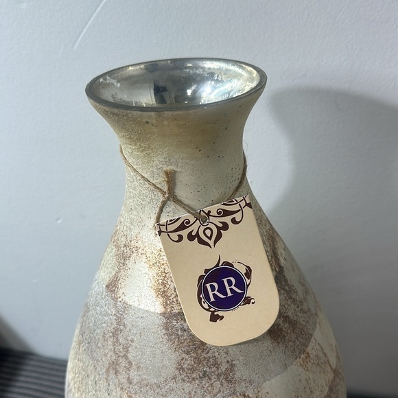 Vase  decoration - Picture 2 of 8